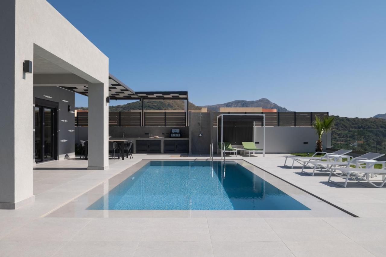 Eolides Villas , Quite Idyll Of Rural Bliss,By Thinkvilla Lambiní Exterior foto